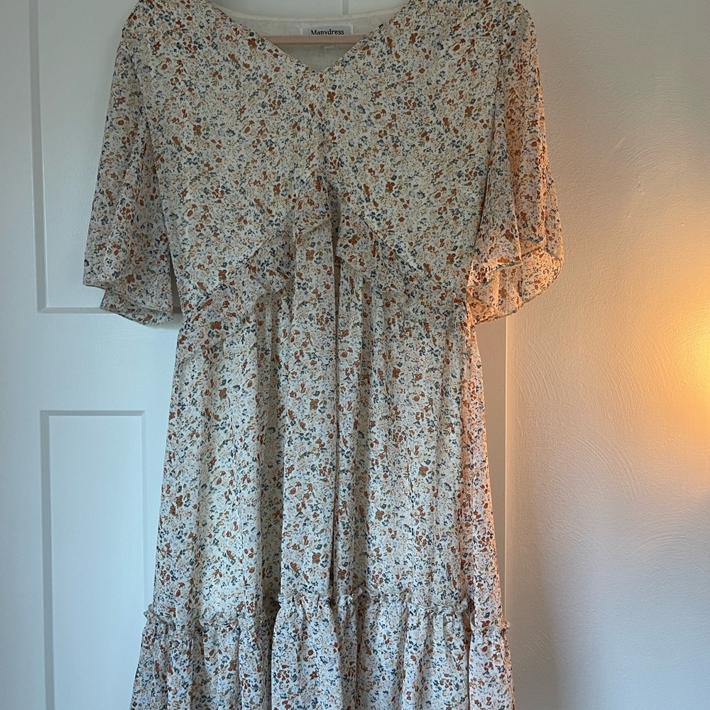 Floral lightweight ruffle dress